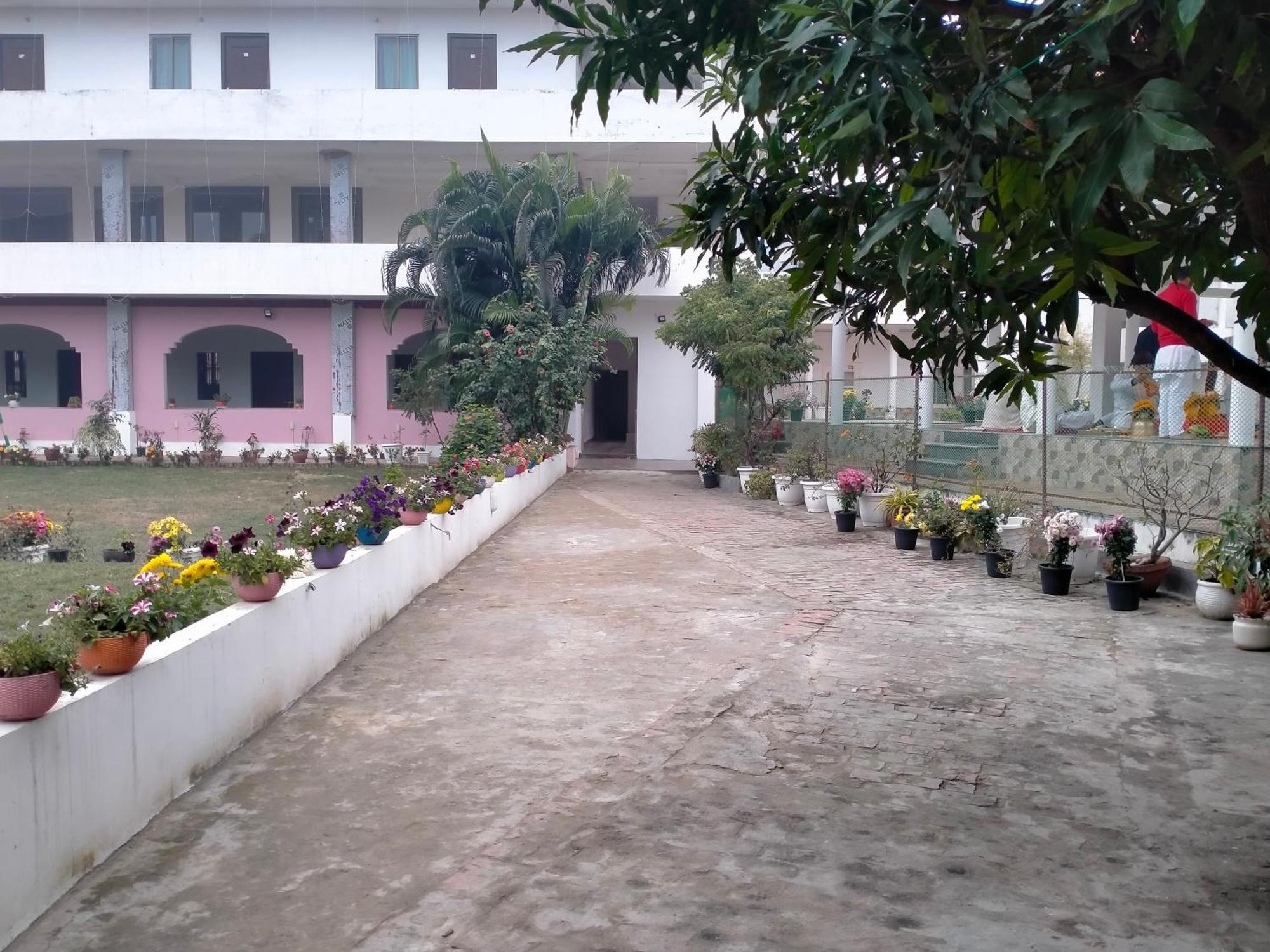 Vedic Villa Varanasi Exterior photo